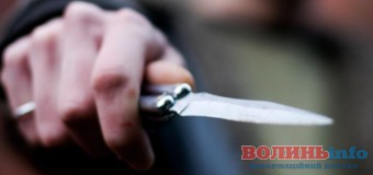 На Волині дружина під час сварки встромила у чоловіка ніж