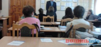 Міліція перевірить, чи підкуповували виборців у школі на Волині
