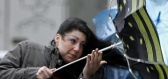 У частині України бушуватиме вітер, оголошене штормове попередження