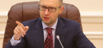 Яценюк закликав терміново відремонтувати електропередачі на Херсонщині