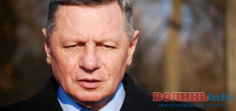 У Луцьку зафіксували листівки з “чорним піаром” проти Миколи Романюка