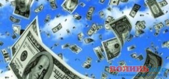 Відомий французький бренд закриває свої заводи в Росії