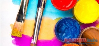 Лучан запрошують на майстер-клас із розпису одягу