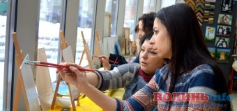 Лучани спробували себе в ролі художників. ФОТО