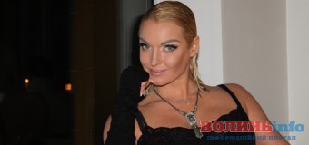 Волочкова купила собі на 40-річчя театр