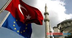 Меркель вважає, що Туреччині ще далеко до Європи