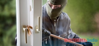 Волинські поліцейські оперативно знайшли квартирного злодія