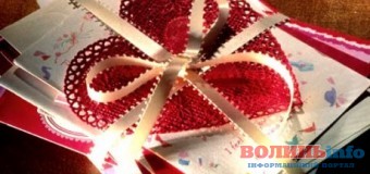 Марки світу до Дня закоханих