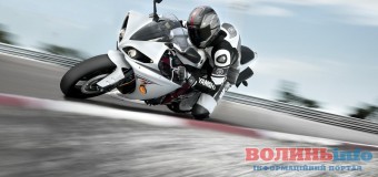 На Волині мотоцикліст не справився з керуванням