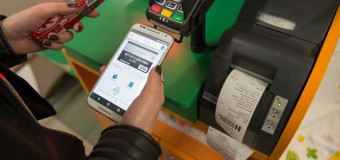 У Луцьку можна сплачувати за товари за допомогою смартфона