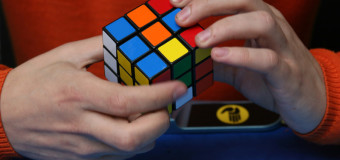 У Луцьку відбудуться змагання зі швидкісного складання кубика Рубика