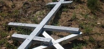 Волинська поліція знайшла підозрюваних, які обікрали кладовище