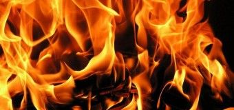 Пожежа в індійському храмі забрала життя понад 100 людей