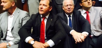 У Верховній Раді влаштували сидячий страйк