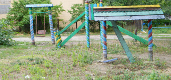 У Луцькому дворі не «доробили» благоустрій