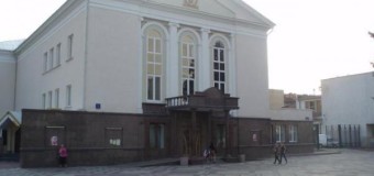 Луцькому Палацу культури заважають туалети