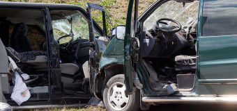 На Волині лоб в лоб зіткнулись дві автівки