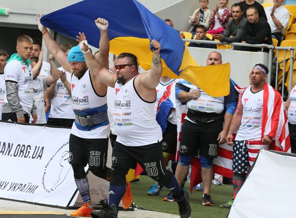 STRONGMAN_FINAL_world_duble_champ_(KRAWS-X)_0109