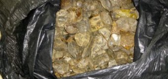 Ковельчанин намагався перевезти за кордон 5 кілограмів бурштину