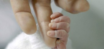 У Мексиці народилася перша дитина “від трьох батьків”