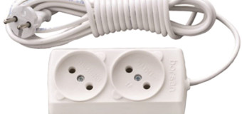 У Володимирі-Волинському чоловік викрав електроподовжувачі