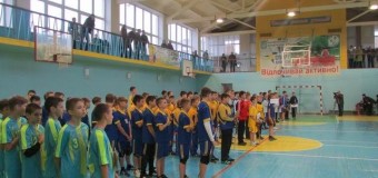 У Нововолинську стартував турнір з гандболу присвячений пам’яті судді міжнародної категорії