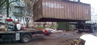 У Луцьку зносять незаконно встановлені гаражі