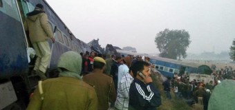 В Індії зійшов з рейок потяг, понад 90 загиблих