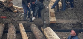 Волинські лісівники допомагають будувати міст, який з’єднав два села