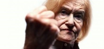 На Волині пенсіонерка зламала носа коханці чоловіка
