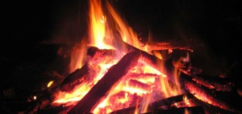У Луцьку юнак жив і розпалював вогнище на чужому горищі