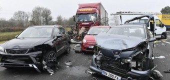 У Франції зіткнулося 50 автівок, є жертви