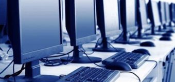 Завдяки прокурорам волинські школярі отримали комп′ютери