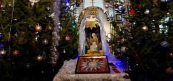 У луцькому храмі відслужили богослужіння у різдвяну ніч. ФОТО