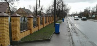 У Луцьку знову “полювали” за любителями виносити сміття на тротуари
