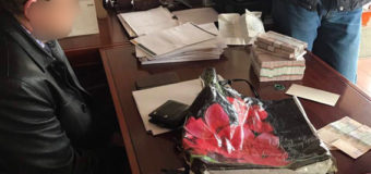 У Луцьку на хабарі у 675 тисяч затримали керівника підрозділу облспоживспілки