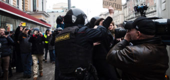 У центрі Москви поліція затримала більше 50 осіб