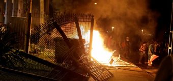 У Парагваї демонстранти захопили будівлю парламенту