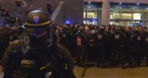 У Парижі протести через результати першого туру виборів