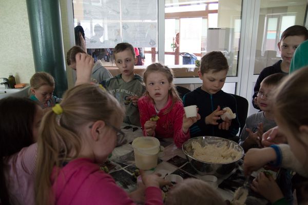 На Волині сім'ї воїнів АТО, з Луцька, Рожища та Нововолинська, зібрали на відпочинок 10