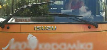 Луцькі патрульні оштрафували водіїв маршруток, які розмовляли по телефону