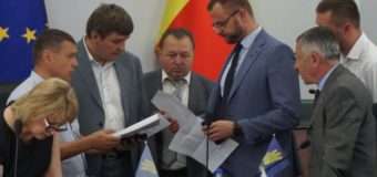 В Луцькраді ухвалили зверення до ВР про негайне призначення виборів міського голови