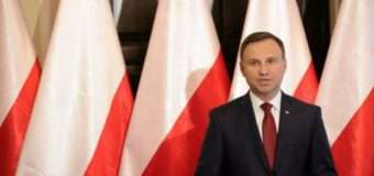 Президент Польщі підписав закон про знесення комуністичних пам’ятників