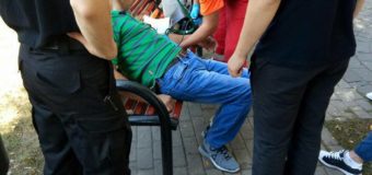 Луцькі муніципали врятували чоловіка, у якого стався приступ епілепсії. ФОТО