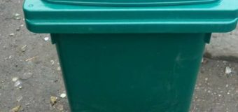 Мешканці двох вулиць Луцька придбають урни для сміття. ФОТО