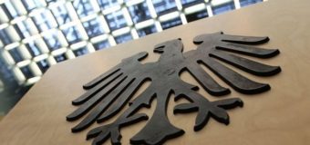 Провідні німецькі політики отримали листи з невідомим порошком