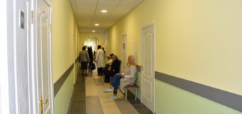 У Луцькому центрі первинної медико-санітарної допомоги відремонтували частину коридору. ФОТО