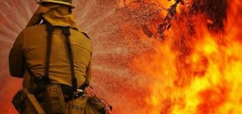На Волині рятувальники ліквідували пожежу господарської споруди