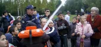 На Волині рятувальники провели пізнавальну акцію для вихованців спецшколи-інтернату. ФОТО
