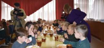 Перевірили, як відбувається харчування луцьких школярів. ФОТО